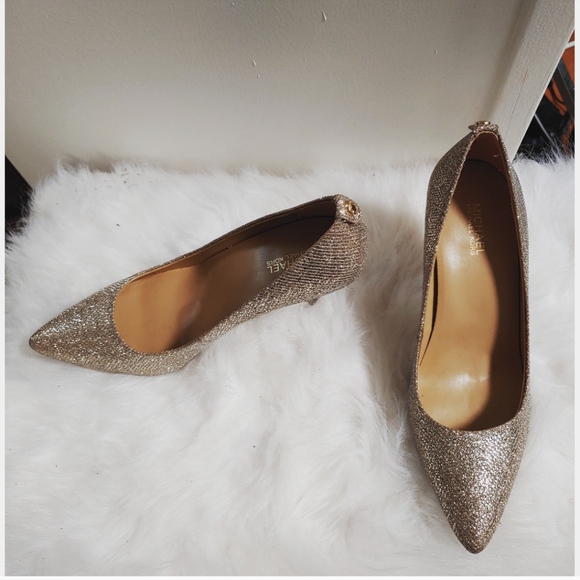 Michael Kors gold sparkle heels. NIB - Picture 2 of 3
